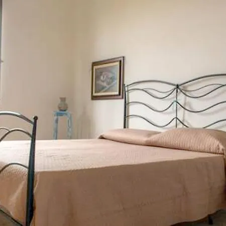 3 Bedrooms House With Furnished Garden At Paestum 6 Km Away From The Capaccio